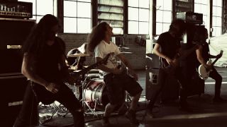 TULKAS - "Neckless" [Official Video]